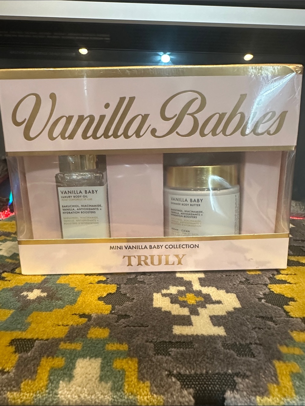 TRULY Vanilla Babies Mini Bath & Body Set